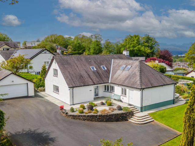 4 Bedroom Detached House