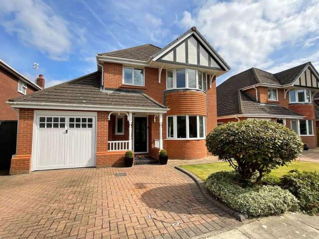 4 Bedroom Detached House