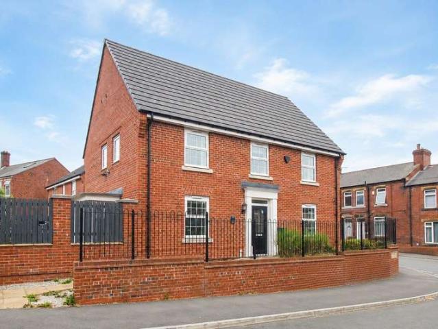 4 Bedroom Detached House