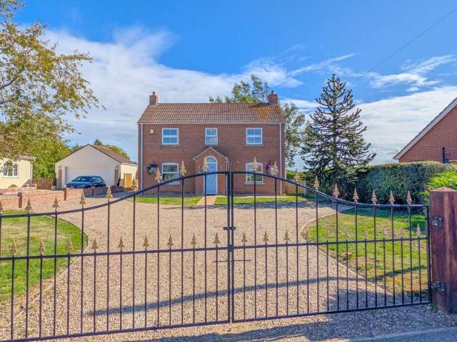 4 Bedroom Detached House