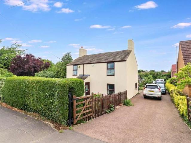 4 Bedroom Detached House