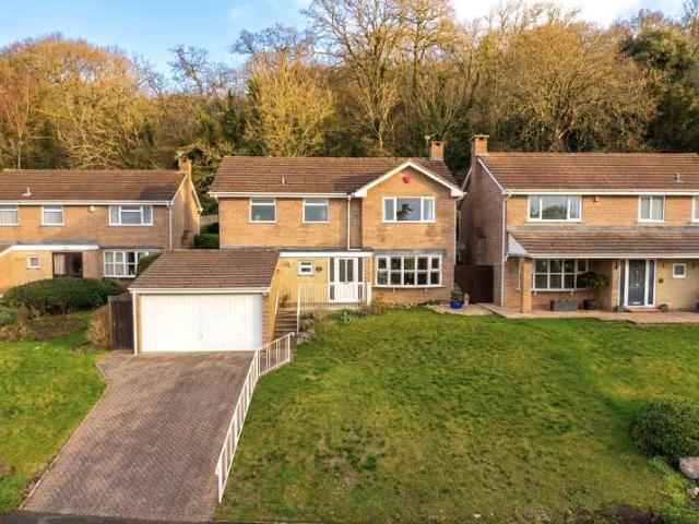 4 Bedroom Detached House