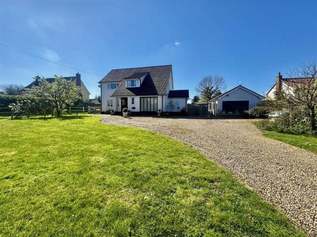 4 Bedroom Detached House