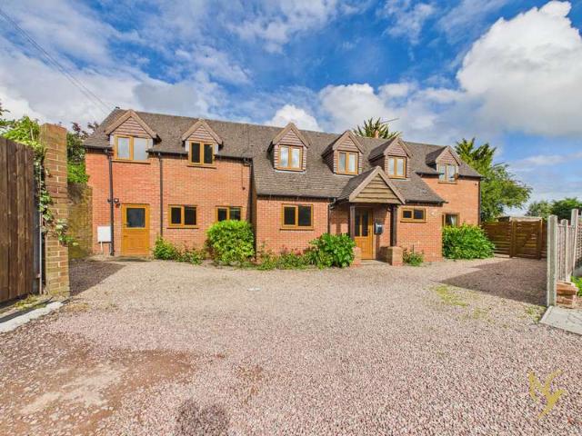 4 Bedroom Detached House
