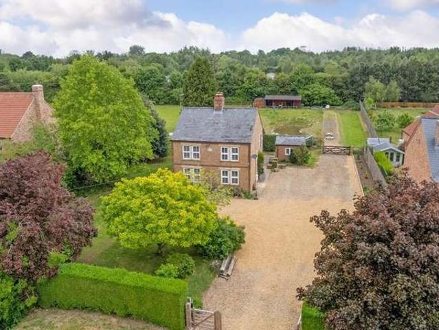 4 Bedroom Detached House