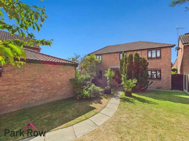 4 Bedroom Detached House