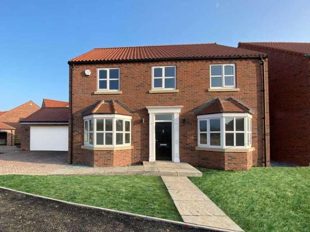 4 Bedroom Detached House