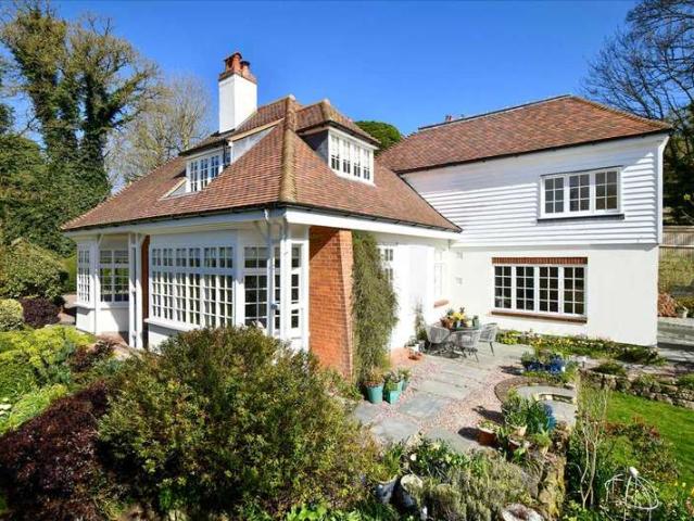 4 Bedroom Detached House