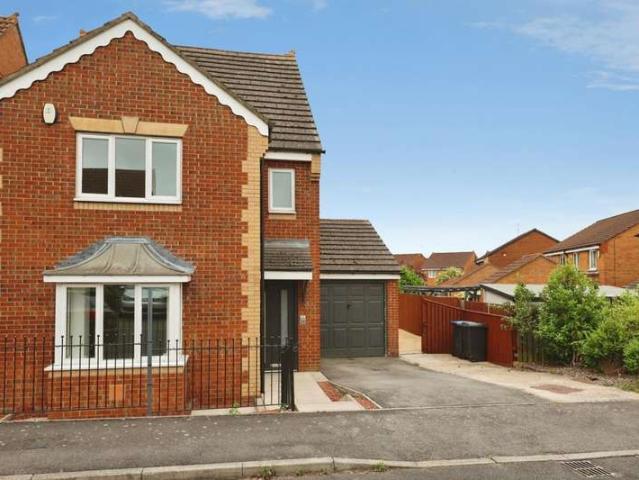 4 Bedroom Detached House