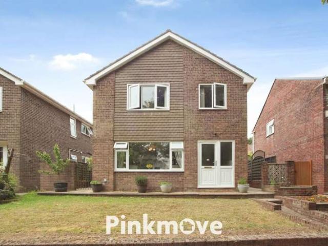 4 Bedroom Detached House