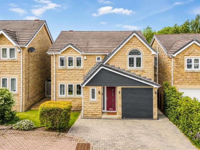 4 Bedroom Detached House