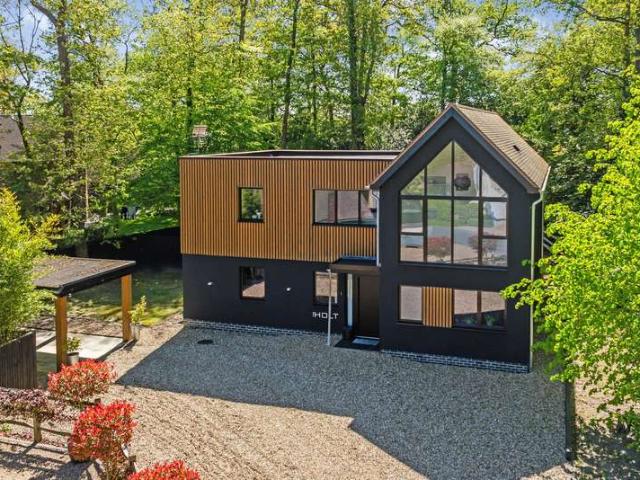 4 Bedroom Detached House