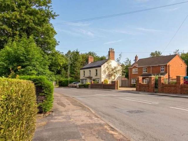 4 Bedroom Detached House