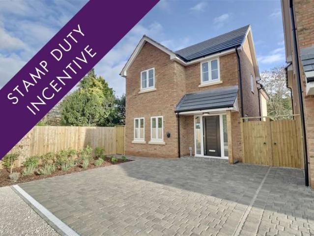 4 Bedroom Detached House