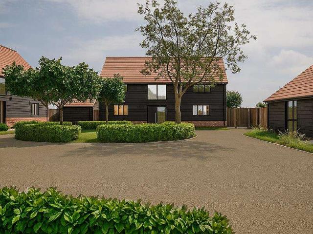 4 Bedroom Detached House