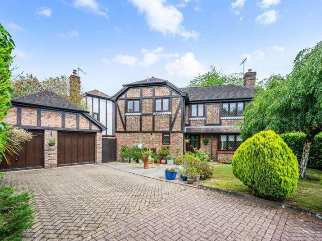4 Bedroom Detached House