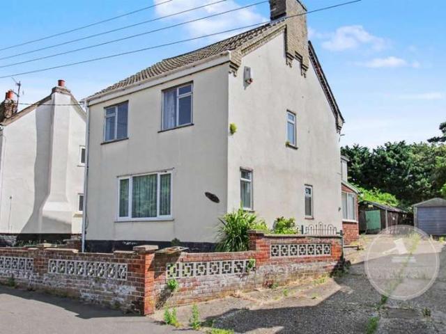 4 Bedroom Detached House
