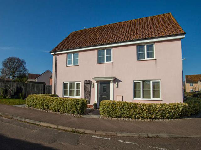4 Bedroom Detached House