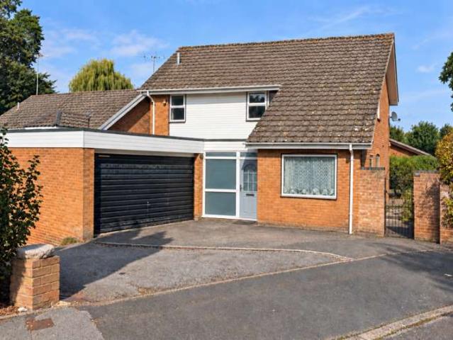 4 Bedroom Detached House
