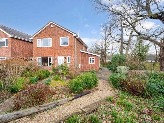 4 Bedroom Detached House