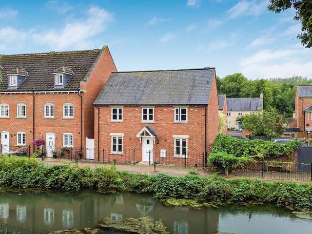 4 Bedroom Detached House