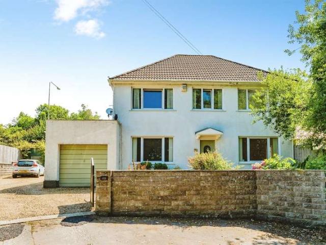 4 Bedroom Detached House