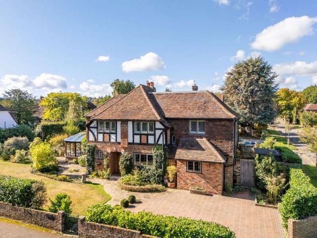 4 Bedroom Detached House