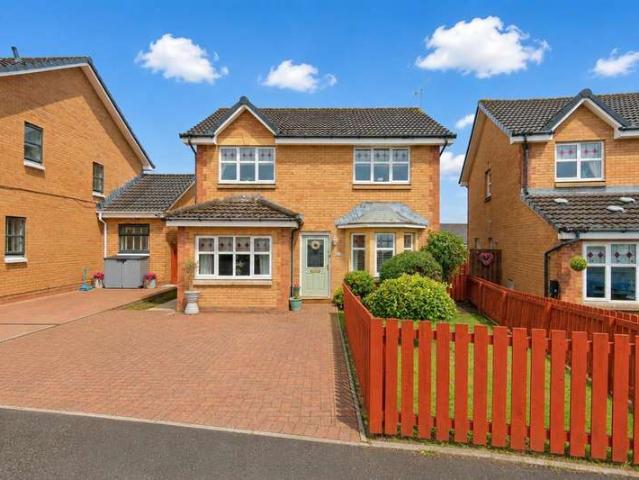 4 Bedroom Detached House