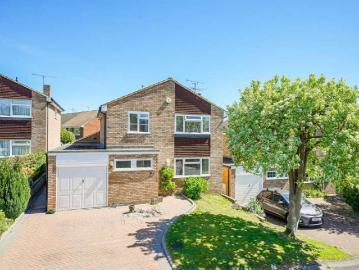 4 Bedroom Detached House