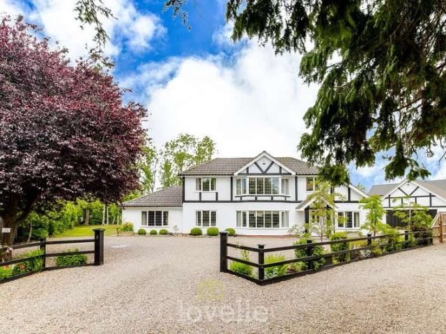 4 Bedroom Detached House