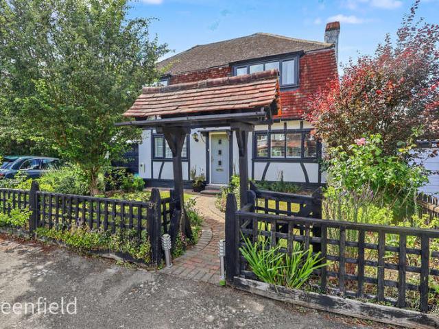 4 Bedroom Detached House