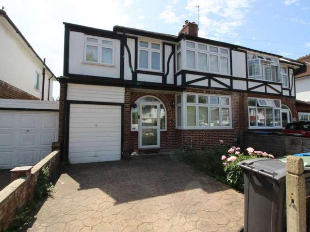 4 Bedroom Detached House