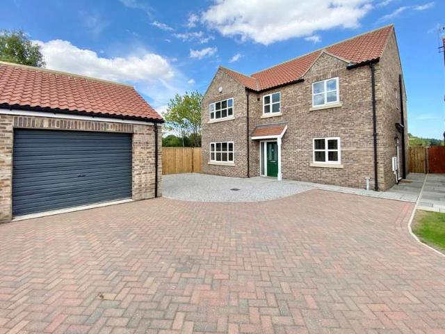 4 Bedroom Detached House