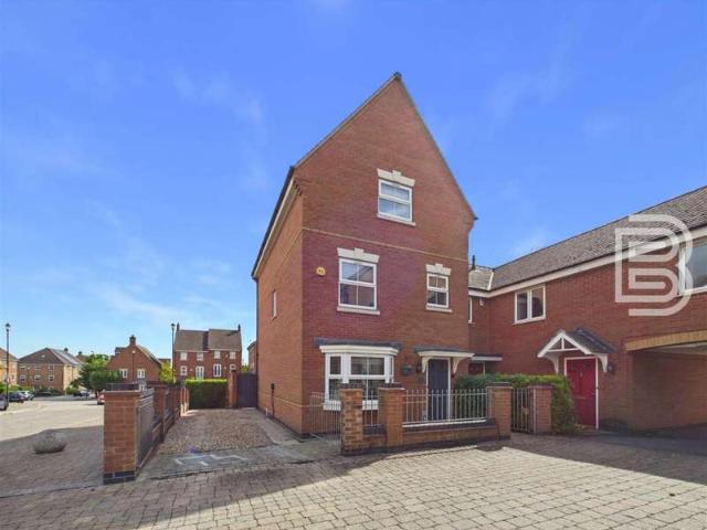 4 Bedroom Detached House