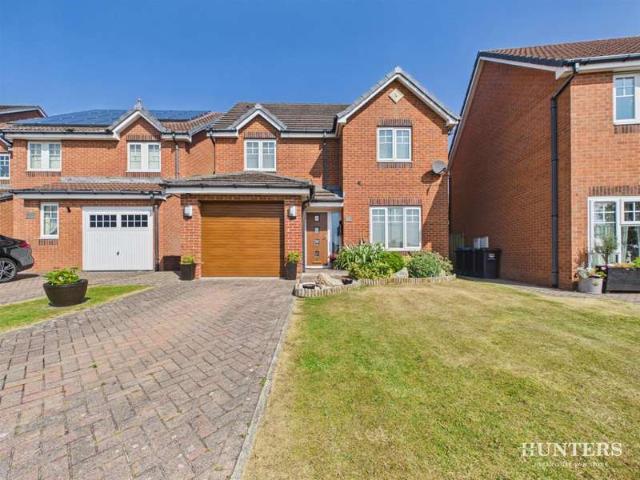 4 Bedroom Detached House