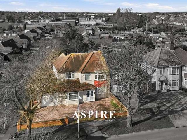 4 Bedroom Detached House