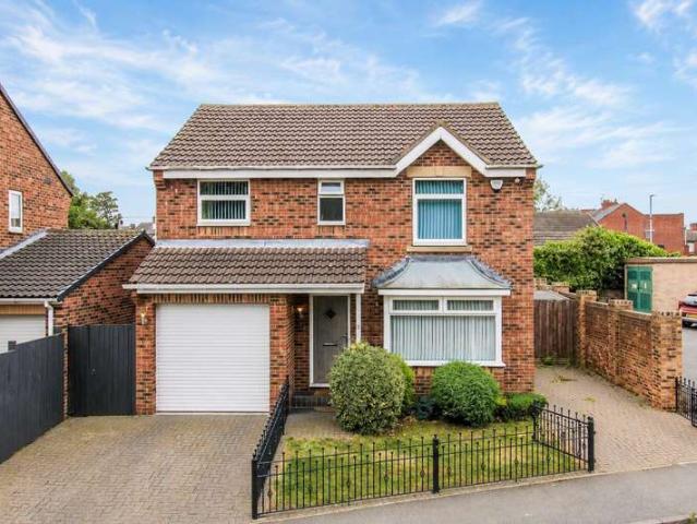 4 Bedroom Detached House