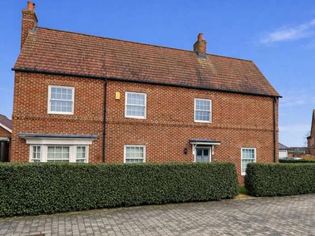 4 Bedroom Detached House