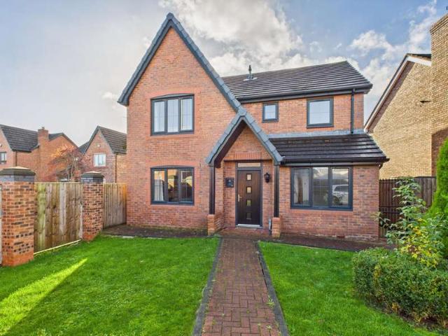 4 Bedroom Detached House