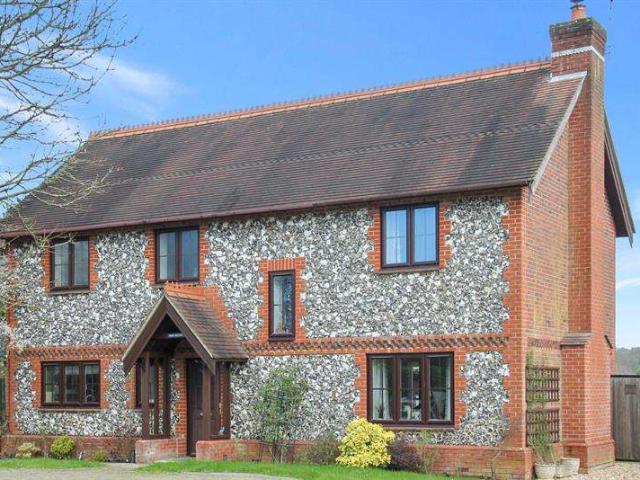 4 Bedroom Detached House