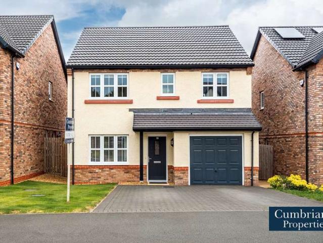 4 Bedroom Detached House