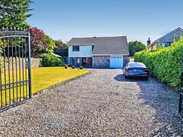 4 Bedroom Detached House