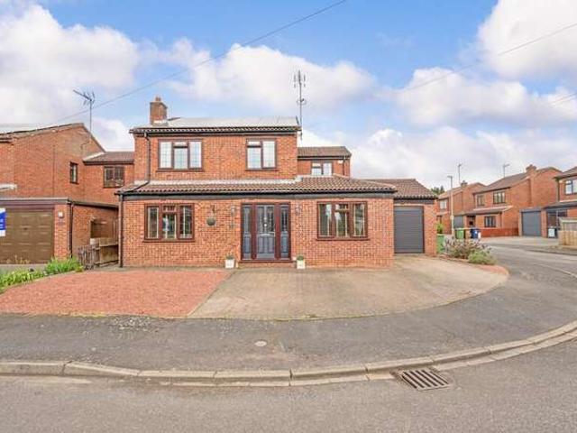 4 Bedroom Detached House