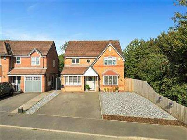 4 Bedroom Detached House