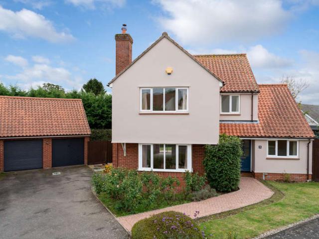 4 Bedroom Detached House