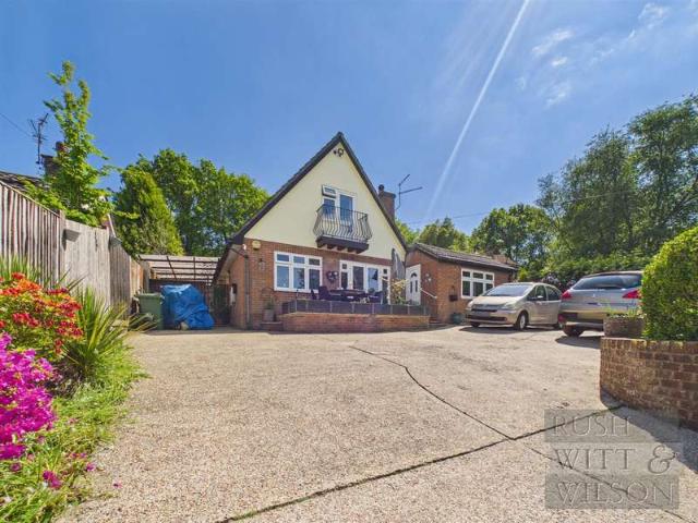 4 Bedroom Detached House