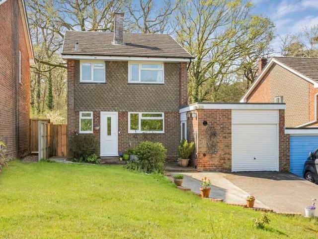 4 Bedroom Detached House