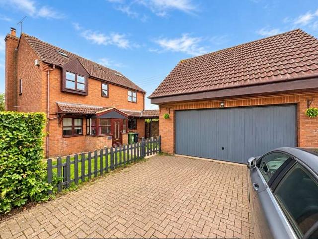 4 Bedroom Detached House