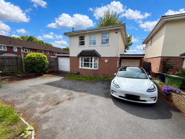 4 Bedroom Detached House