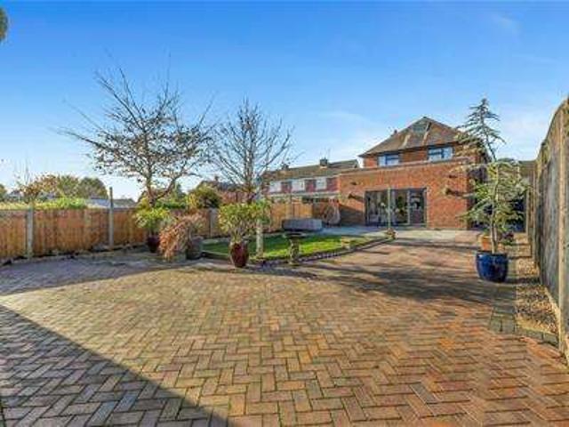 4 Bedroom Detached House